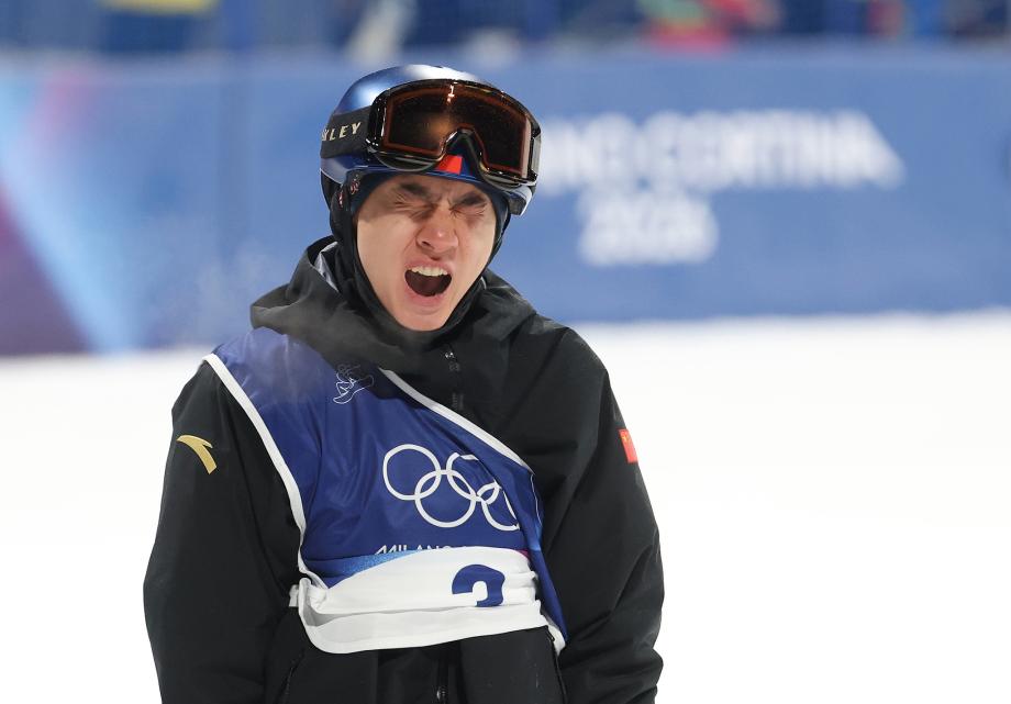 开云官网-苏翊鸣晋级冬奥会单板滑雪男子大跳台决赛