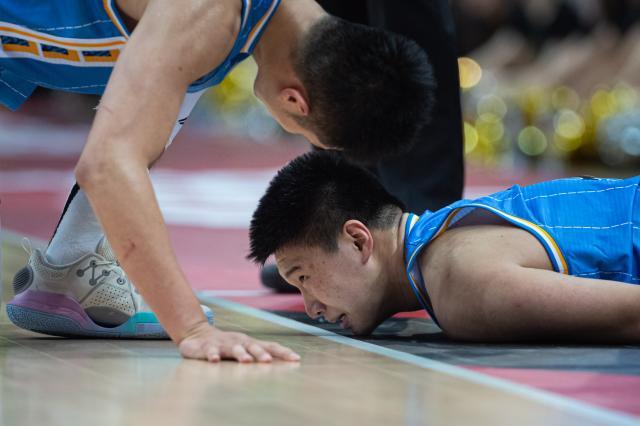 kaiyun-距离黑九奇迹只差一口气！首钢再次被广东绝地逆转